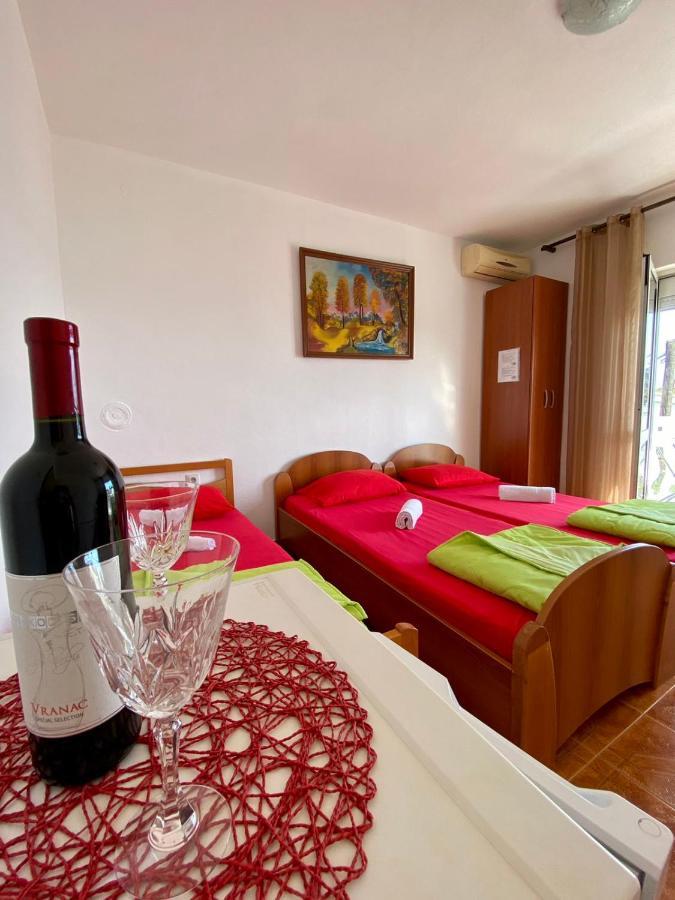 Apartments Nasufaga Ulcinj Exteriör bild